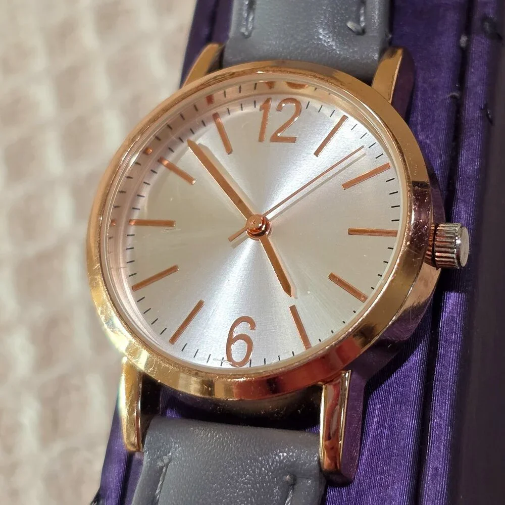 Rose Gold Pink Brushed Silver Face Gray Band Round Women's Wrist Watch Running